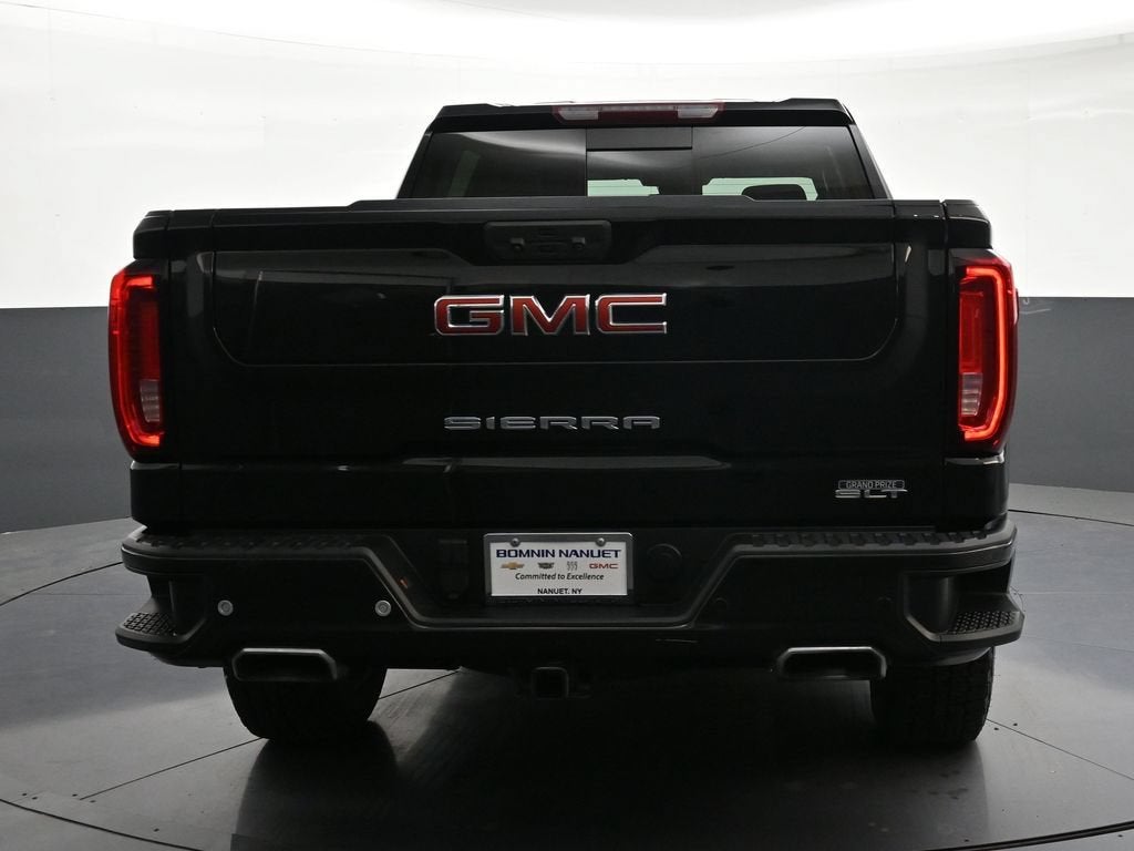 2023 GMC Sierra 1500 — interior view